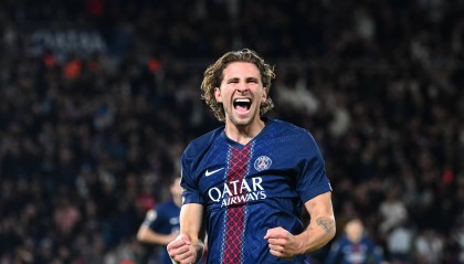 开云kaiyun官方网站-6300万欧中卫！队报：扎巴尔尼近3场表现出色 但尚未完全证明自己